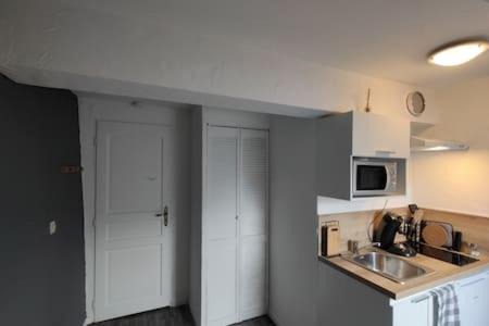 Valenciennes Appartement | Studio "Sous les toits", Proche Hyper Centre et Commerces !