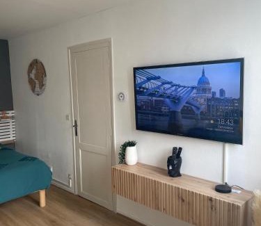 Le Boulou Appartement | Studio spacieux climatisé