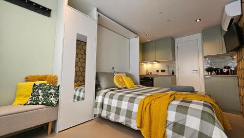 Purmerend Appartement | Studio Spring - 20 min from Amsterdam Centre - FREE parking