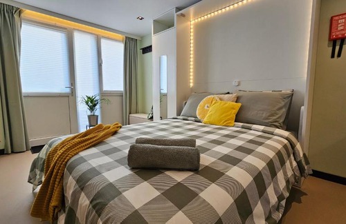 Purmerend Appartement | Studio Spring - 20 min from Amsterdam Centre - FREE parking
