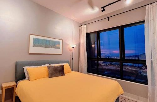 Sungai Buloh Appartement | Studio Staycation D'Sara @ Linked MRT, Near Thomson Hospital & Sungai Buloh Hospital