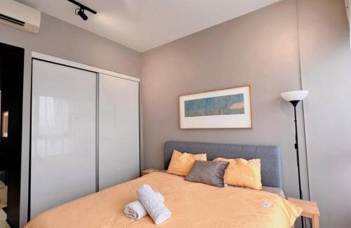 Sungai Buloh Appartement | Studio Staycation D'Sara @ Linked MRT, Near Thomson Hospital & Sungai Buloh Hospital