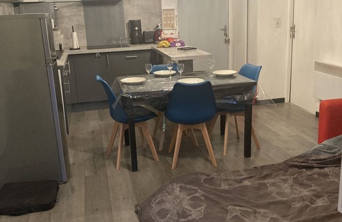 Arreau Appartement | Le "studio sur la Neste" dans le centre-ville d'Arreau