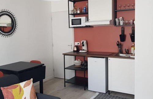 Chatellerault Appartement | Studio Terracotta - Futuroscope 20min - Rez de chaussée - tout équipé