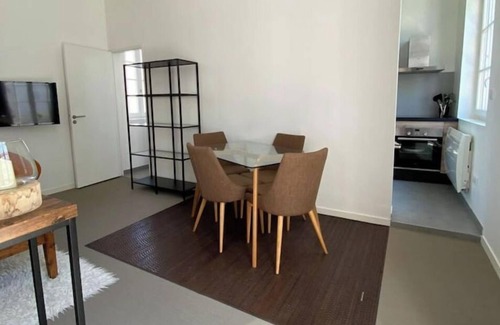 Reims City Centre Appartement | Studio Terrasse, ancienne maison de champagne