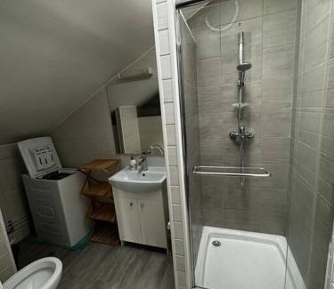 Thierville-sur-Meuse Appartement | Studio - THIERVILLE - Proche Régiment - Stationnement facile - Géré par Presta-Zen'Services