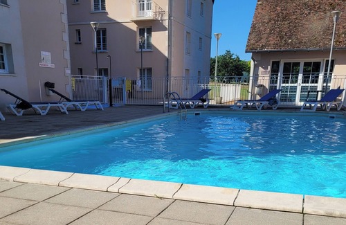 La Roche-Posay Appartement | Studio tout équipé dans résidence avec piscine 200m de la cure thermale