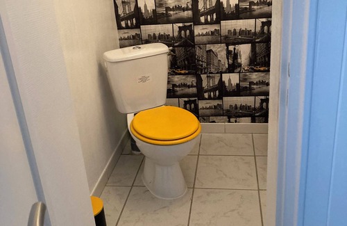 Frouard Appartement | Studio, tout équipé neuf avec terrasse, rue calme à 8 km de Nancy