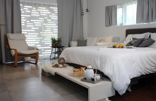 Beaufays Maison | Studio tout neuf. Court séjour, loisirs, professionnel