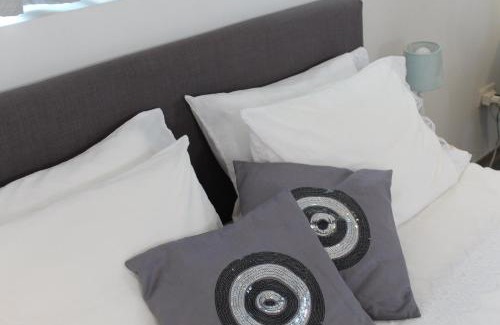 Beaufays Maison | Studio tout neuf. Court séjour, loisirs, professionnel