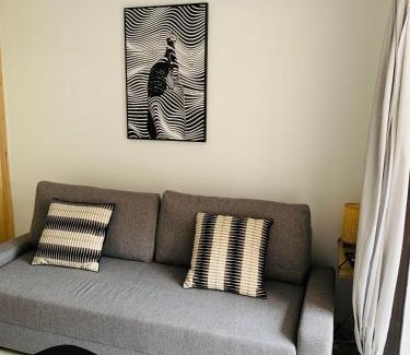 Six-Fours-les-Plages Appartement | Studio "Un jardin d'azur" avec Piscine de mai à septembre