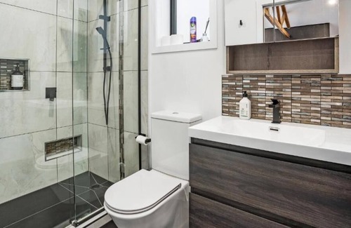 Christchurch Maison | Studio Unit with Spa Bath