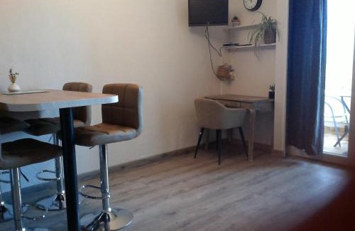 Mollans-sur-Ouveze Appartement | STUDIO VENTOUX