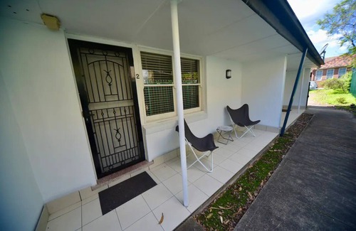 Kingsford Appartement | Studio with all basic needs and located in a quiet, leafy suburb near transport