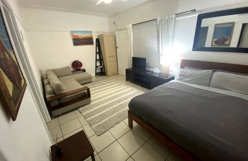 Kingsford Appartement | Studio with all basic needs and located in a quiet, leafy suburb near transport