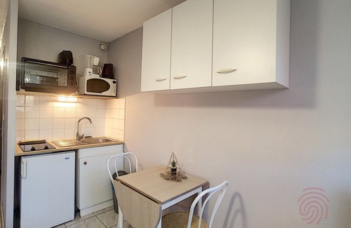 Lamalou-les-Bains Appartement | Studio avec balcon - Wifi et animaux acceptés
