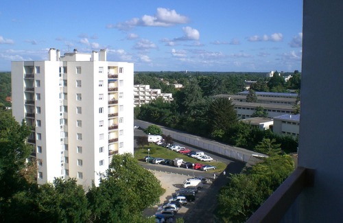 Gradignan Appartement | Studio avec balcon et parking dans résidence calme