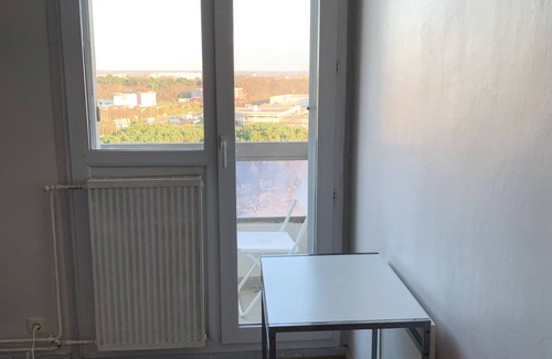 Gradignan Appartement | Studio avec balcon et place de parking dans résidence calme