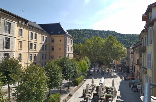 Gap Appartement | Studio avec balcon -vue sur esplanade-centre ville