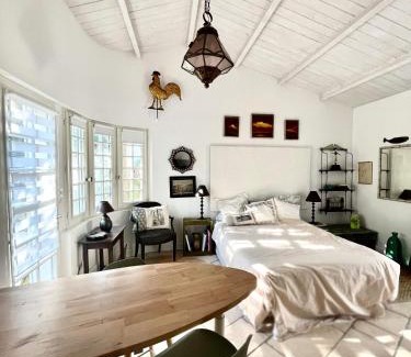 Domino Appartement | Studio with beautiful private garden on the forest in Domino
