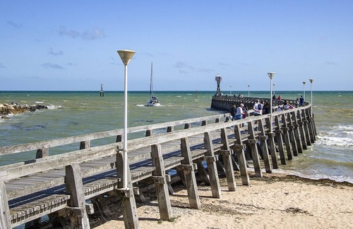 Courseulles-sur-Mer Copropriété | Studio avec parking privatif ,'Coté Cour', dans le centre de Courseulles sur mer
