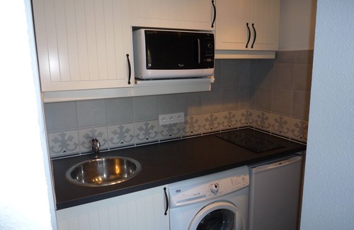 Thonon-les-Bains Appartement | Studio avec jardin clos et parking très proche des Thermes, animaux acceptés