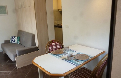 Thonon-les-Bains Appartement | Studio avec jardin clos et parking très proche des Thermes, animaux acceptés