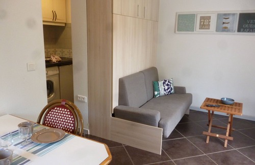 Thonon-les-Bains Appartement | Studio avec jardin clos et parking très proche des Thermes, animaux acceptés