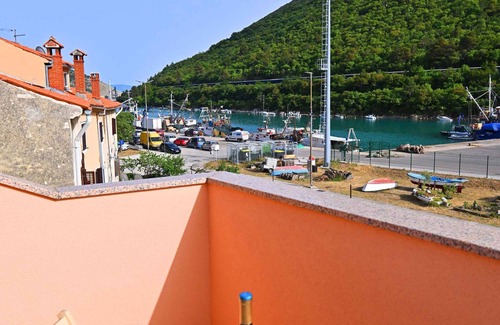 Plomin Appartement | Appartement de vacances avec vue sur le port