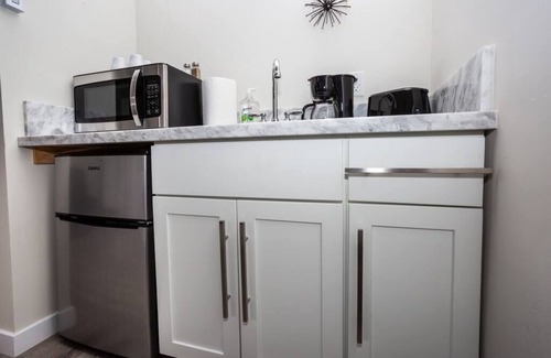 Bankers Hill Appartement | Studio with Large Balcony- San Diego Gateway