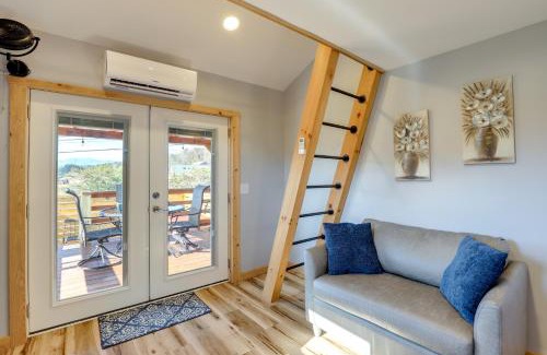 Marshall Appartement | Studio with Loft, Hot Tub and Views in Marshall!