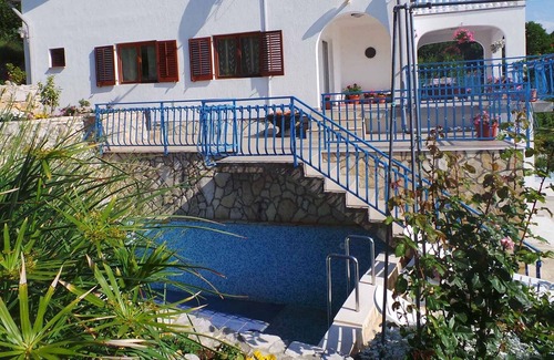 Plomin Appartement | Studio with pool and air conditioning