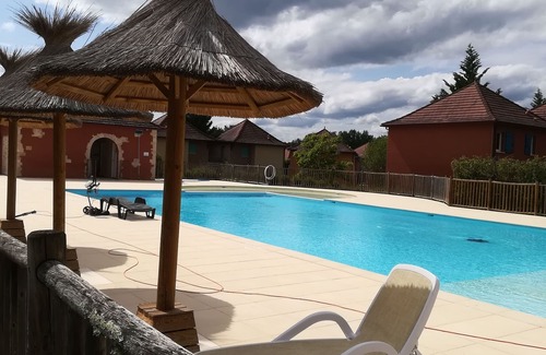 Prayssac Appartement | "Chezvero46" Studio avec piscine et wifi