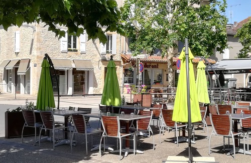 Prayssac Appartement | "Chezvero46" Studio avec piscine et wifi