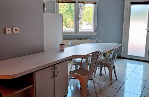 LʼHorme Appartement | Studio avec parking privé proche Saint-Chamond et Saint-Etienne
