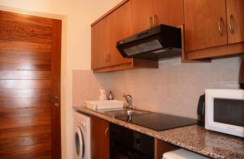 Peyia Town Appartement | Studio with shower room E5, full kitchen, poolside, FREE WIFI