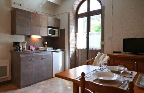 Brides-les-Bains Appartement | Studio équipé - lits jumeaux