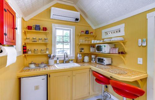 Vernon Appartement | Studio with Trail Access about 10 Mi to Brattleboro!