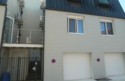 Bois Clos d'Orleans Appartement | Studios Albri