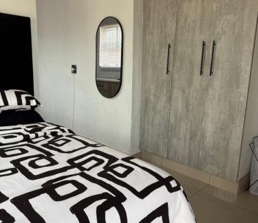 Polokwane Appartement | Studios at Monarch Inn