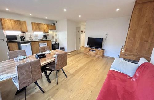 Megeve Appartement | Studios + Cabine à Megève, 4 Couchages, 500m des Remontées, Balcon Sud, Parking Inclus - FR-1-597-34