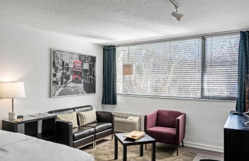 Brookwood Maison | Studios On 25th by BCA Furnished Apartments Studio 05 E