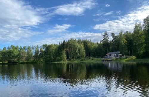 Odestugu Maison | Stuga med strandtomt i Smålands natursköna miljö