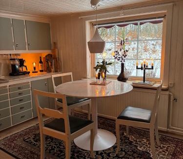 Rolfstorp Maison | Stuga nära Ullared Mitt i Åkulla bokskogar