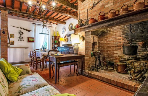 Montopoli in Val d'Arno Villa | Merveilleuse maison de vacances privée avec piscine privée, WIFI, TV, patio et animaux admis