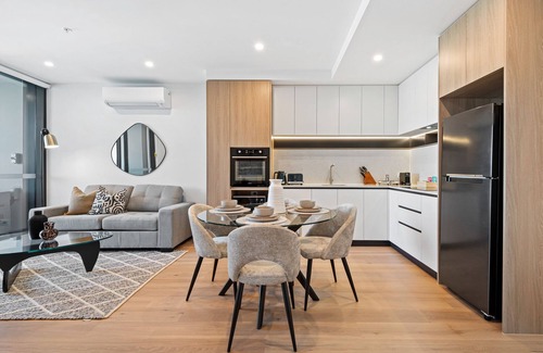 Alphington Appartement | Stunning 1-Bed with City Views and Amenities