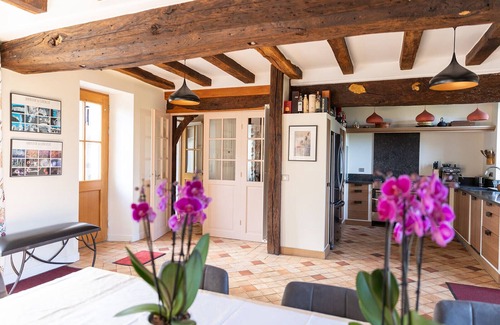 Mareil-Marly Maison | Stunning 17th century farm house, close to Paris and Versailles, with pool!