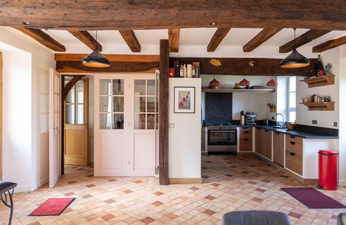 Mareil-Marly Maison | Stunning 17th century farm house, close to Paris and Versailles, with pool!