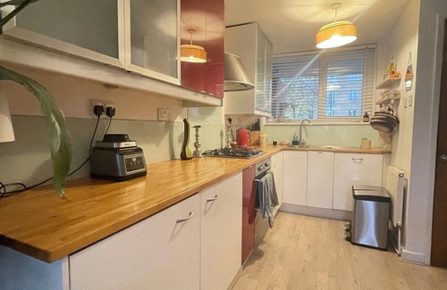 St. George's Appartement | Stunning 1BD Flat w/Garden area, Kentish Town!