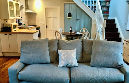 Kinvara Cottage | Stunning 2-bed cottage, mountain views, 3 miles from Kinvara, Wild Atlantic Way.